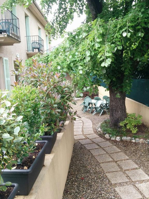 Hôtel de la Grotte Aix-les-Bains Buitenkant foto